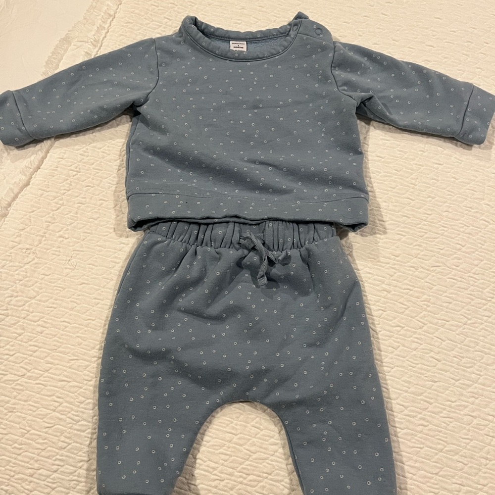 Nordstroms brand baby 2 piece outfit. Like new!